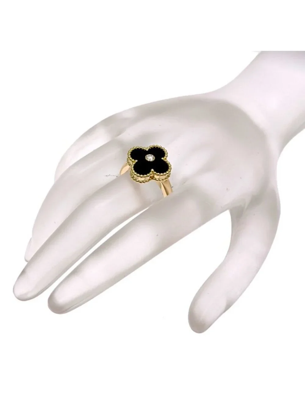Van Cleef & Arpels Ring
